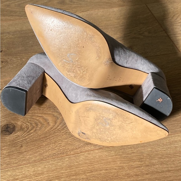 Fabulous grey suede 1. State block heel pumps. 8.5 - Picture 8 of 11